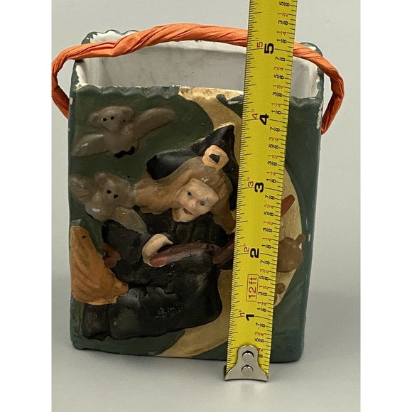 RIVER GROVE POTTERY Works - Ceramic Halloween Witch & Bats 4” Treat Bag Figure - Picture 6 of 6